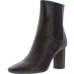 Donald J Pliner Laila Boots